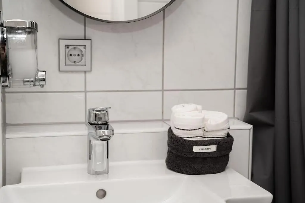 Cozy Apartment In Prime Location With Balcony - Hotel Comfort In 2 Room Apartment In Cologne Neumarkt - City Loft 11 - 0*,  Deutschland