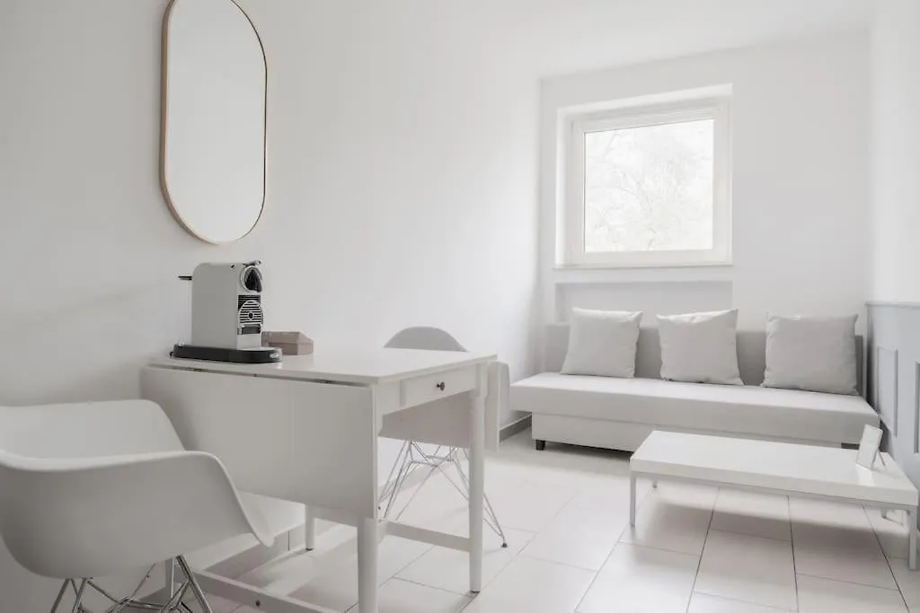 Cozy Apartment In Prime Location With Balcony - Hotel Comfort In 2 Room Apartment In Cologne Neumarkt - City Loft 11 -