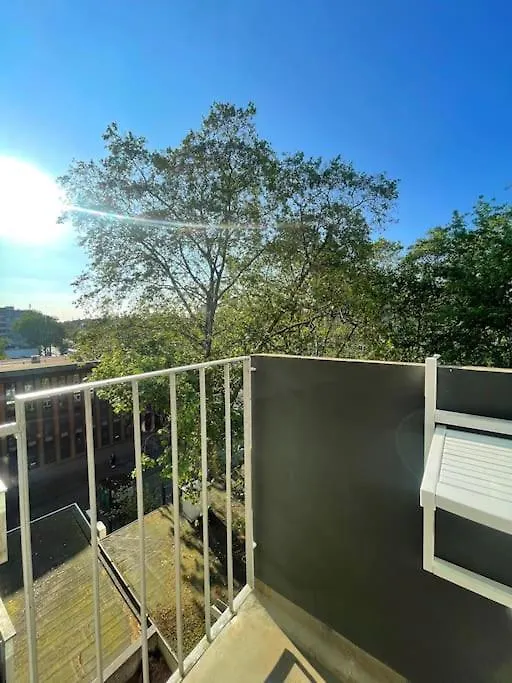 Cozy Apartment In Prime Location With Balcony - Hotel Comfort In 2 Room Apartment In Cologne Neumarkt - City Loft 11 -
